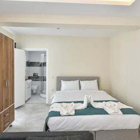 Daire Lamira Holiday&guest House *