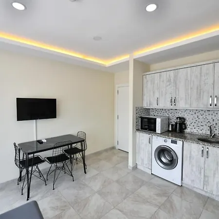 Lamira Holiday&guest House