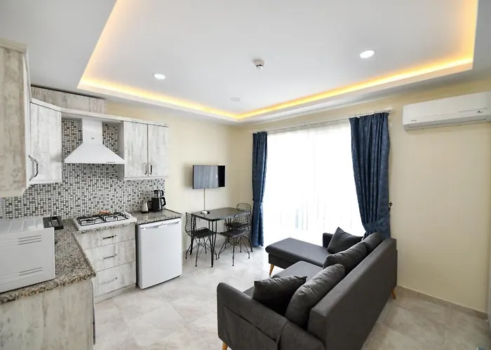 Lamira Holiday&guest House